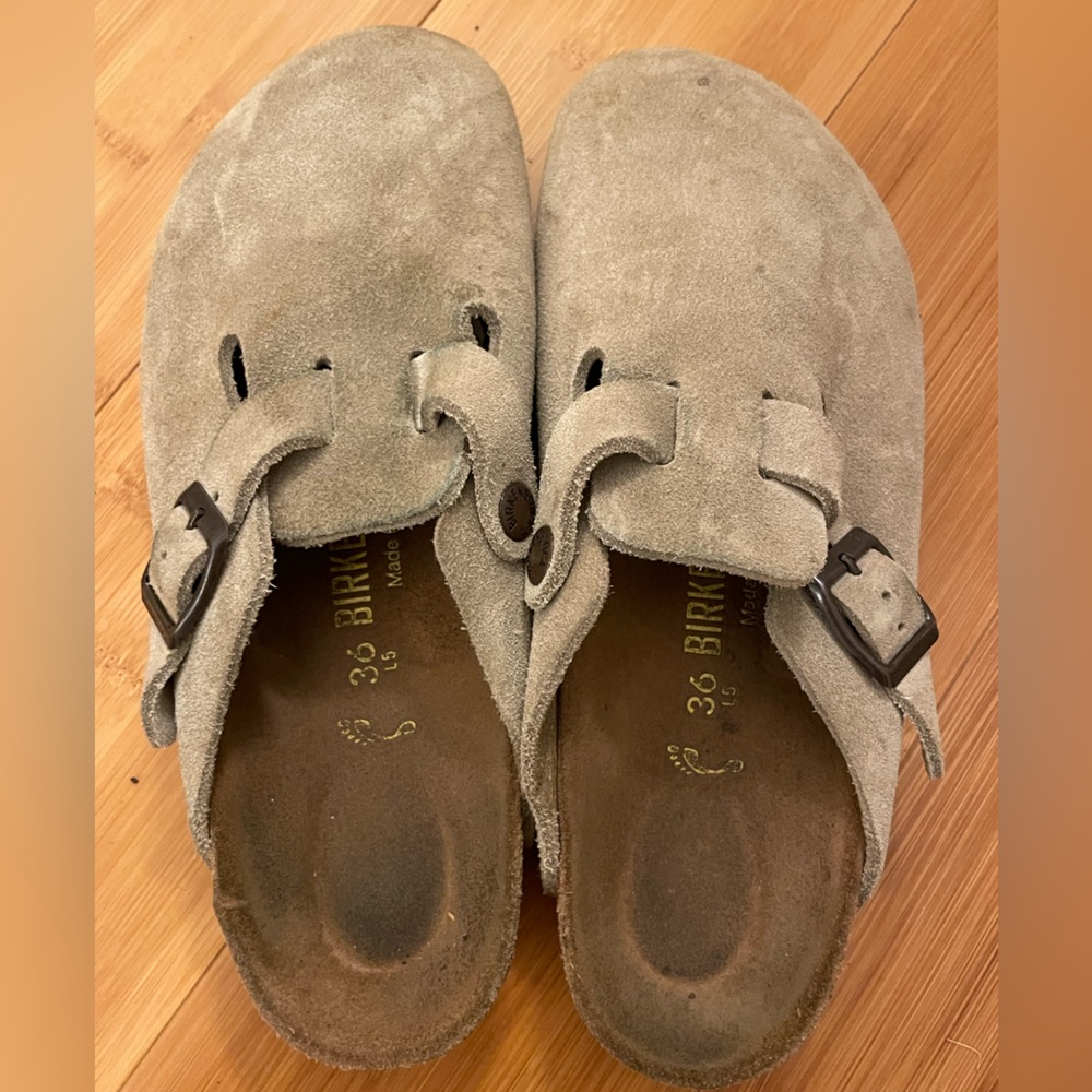 Birkenstock Boston, size 36, barely worn.